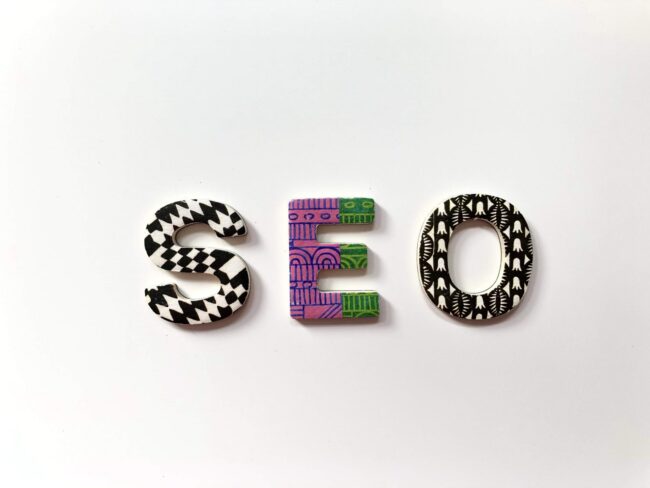 image avec lettres SEO